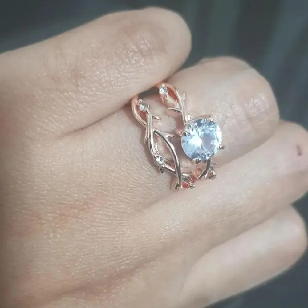 Ladies Elegant rose golden Lab Created Diamonds Wedding Ring sz 7